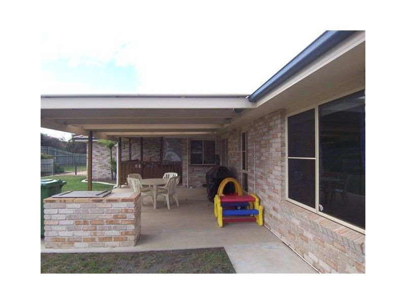11 Hanna Court, Westbrook QLD 4350