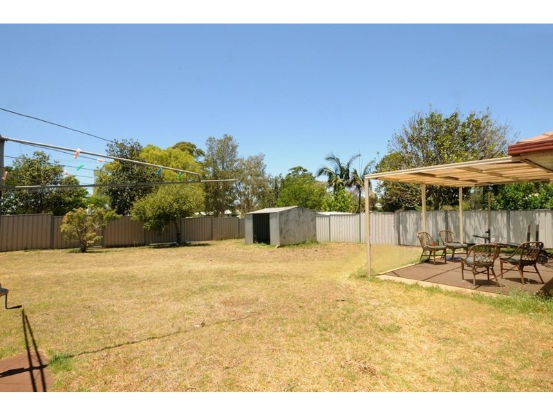 16 Melway Crescent, Harristown QLD 4350