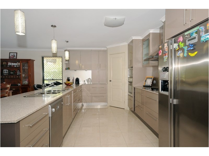 4 Volp Court, Highfields QLD 4352