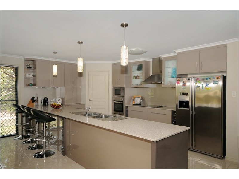 4 Volp Court, Highfields QLD 4352