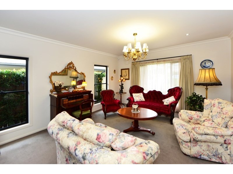 9 Ridgewood Drive, Kearneys Spring QLD 4350