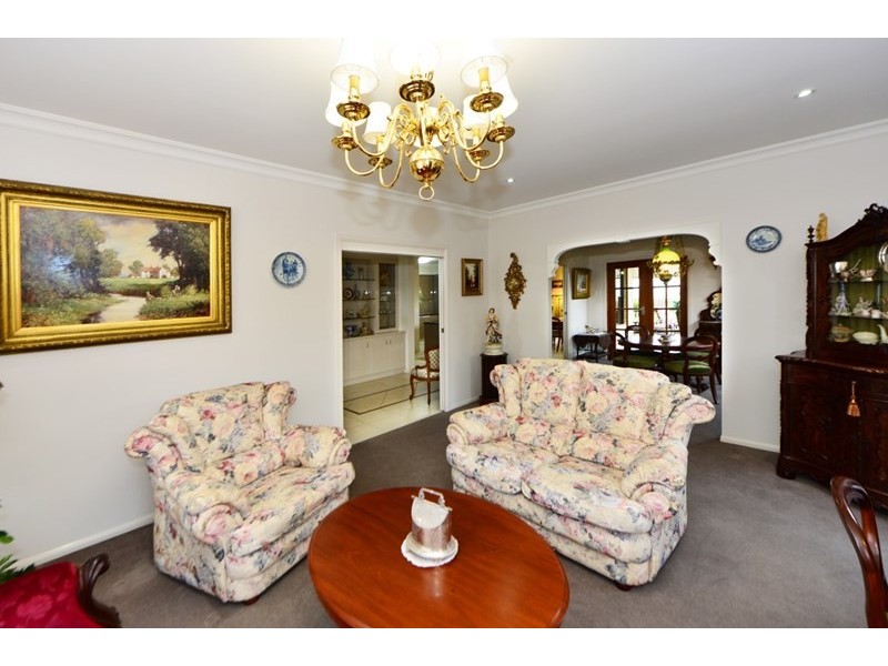 9 Ridgewood Drive, Kearneys Spring QLD 4350