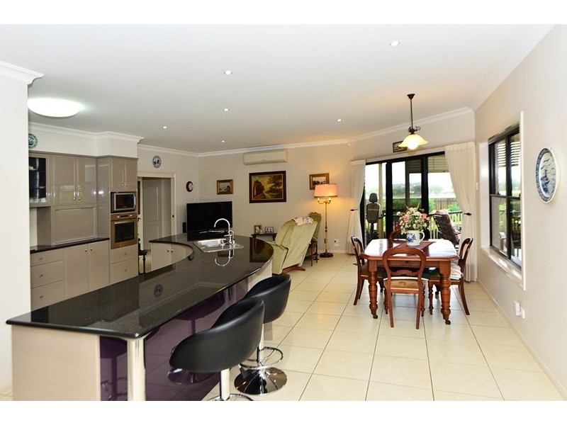 9 Ridgewood Drive, Kearneys Spring QLD 4350