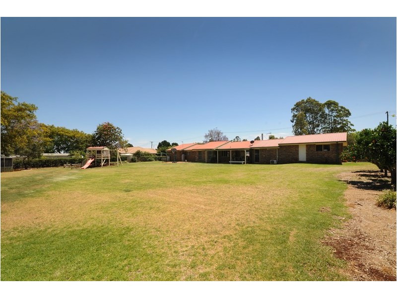 3 Castille Court, Highfields QLD 4352