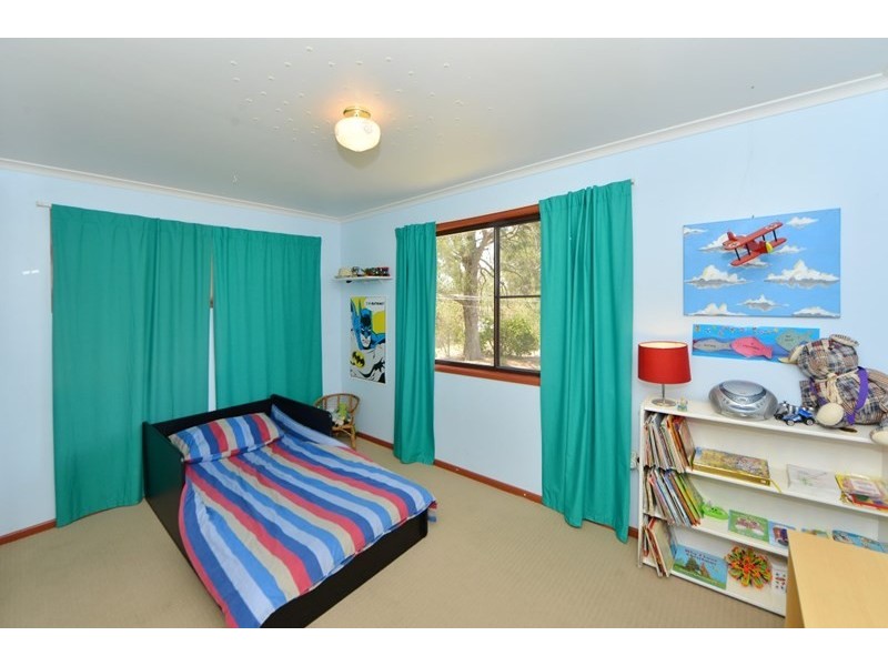 2 Fairfax Street, Cambooya QLD 4358