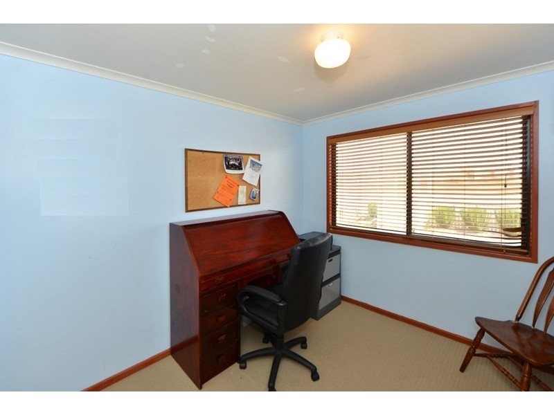 2 Fairfax Street, Cambooya QLD 4358