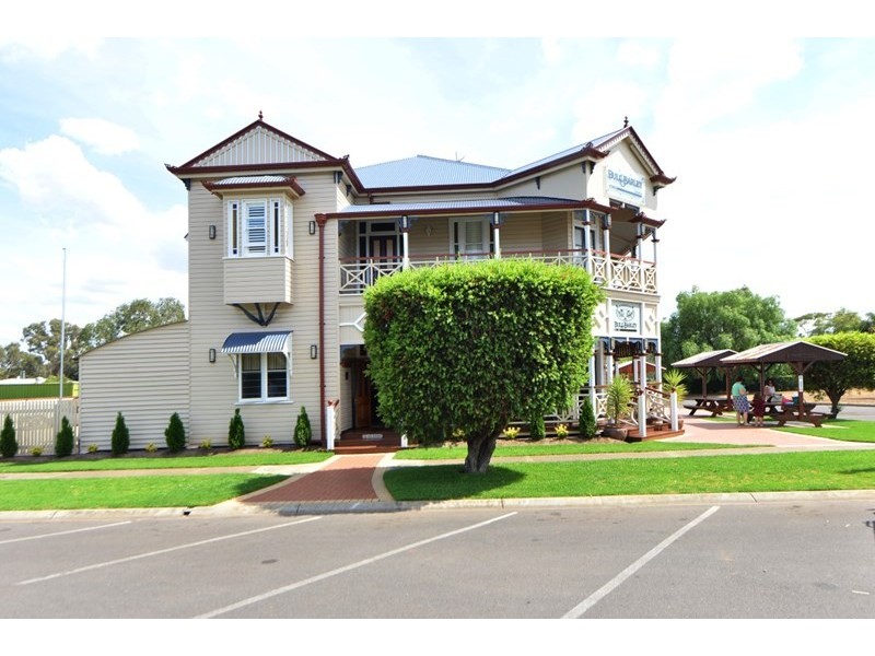 2 Fairfax Street, Cambooya QLD 4358