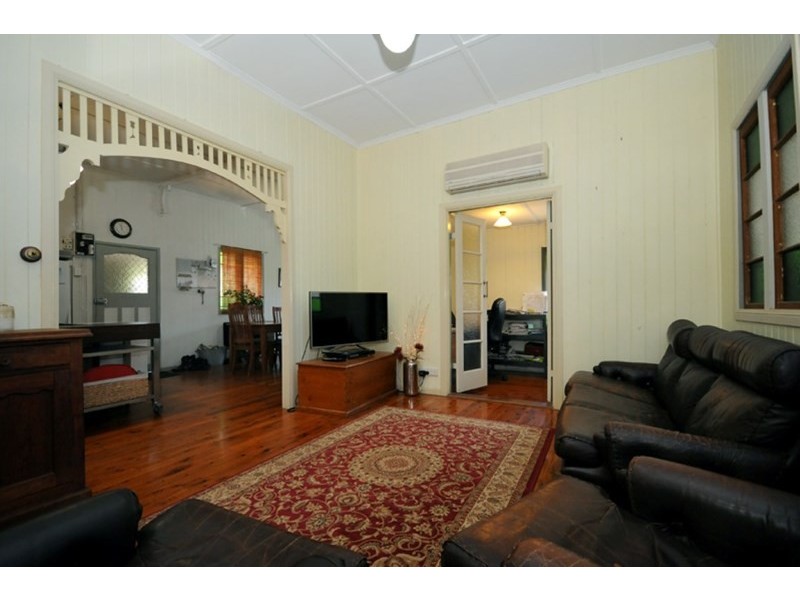 43 Drayton Road, Harristown QLD 4350