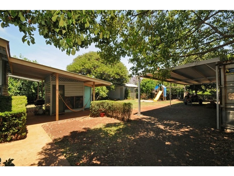 43 Drayton Road, Harristown QLD 4350