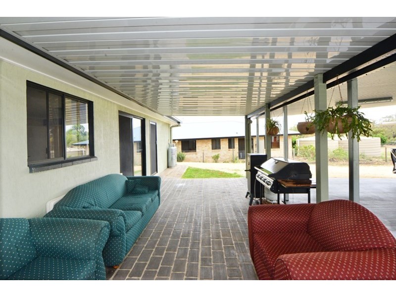 8 Kurrajong Court, Meringandan West QLD 4352