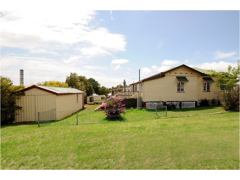 3 Dunne Street, Harristown QLD 4350