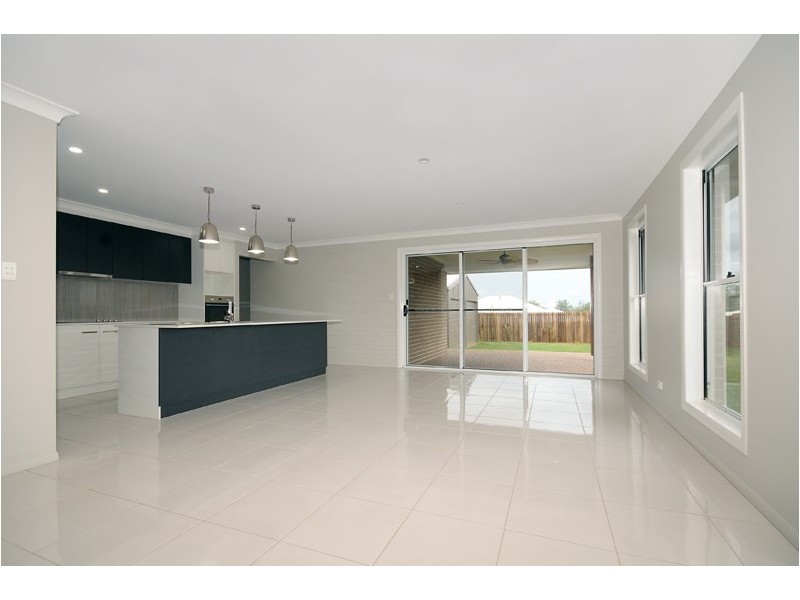 10 Gillmeister Street, Highfields QLD 4352