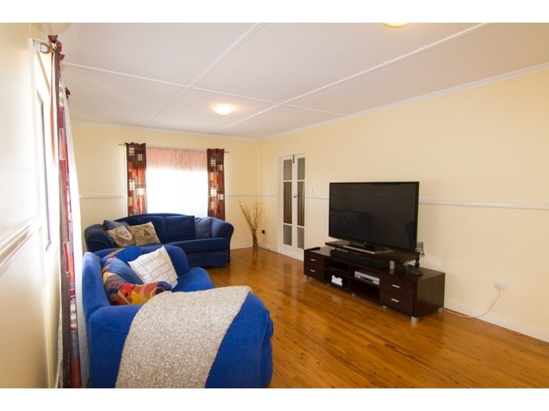 322 Bridge Street, Newtown QLD 4350