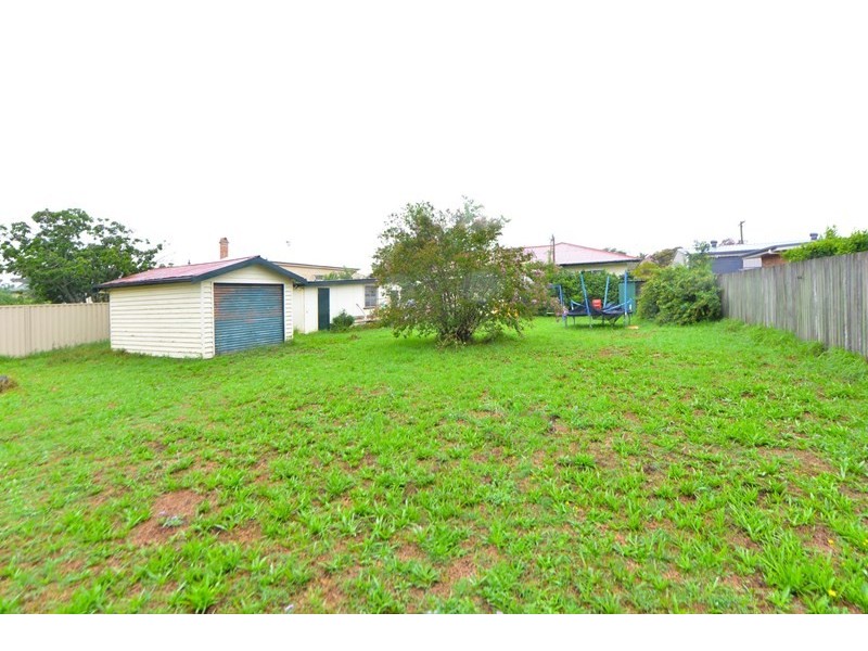 15A Northland Street, Newtown QLD 4350