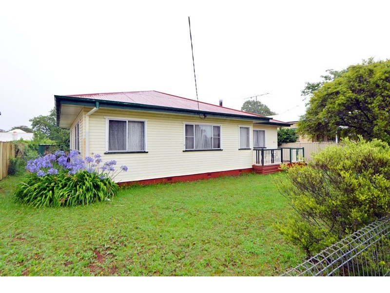 15A Northland Street, Newtown QLD 4350