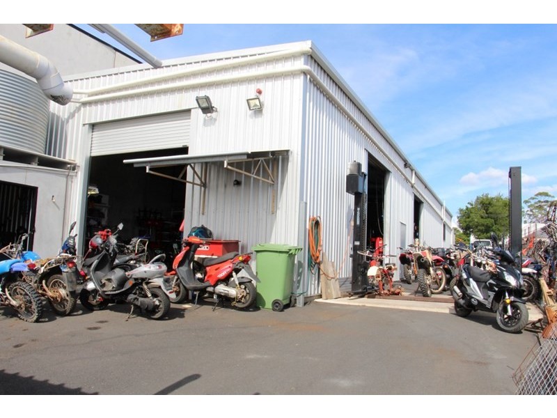 1 Warner Street, South Toowoomba QLD 4350