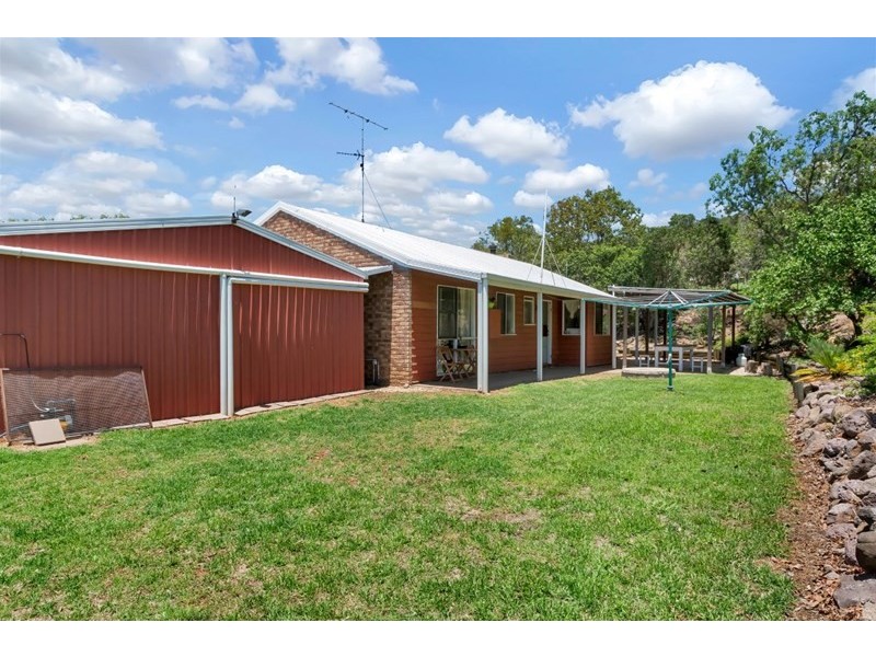 6 Nichols Drive, Glencoe QLD 4352