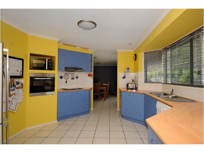 1 Richards Avenue, Cambooya QLD 4358