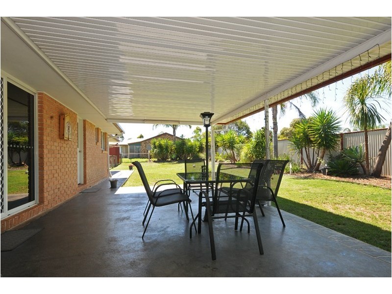 1 Richards Avenue, Cambooya QLD 4358