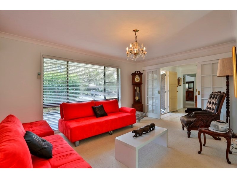 8 Dippel Street, Middle Ridge QLD 4350