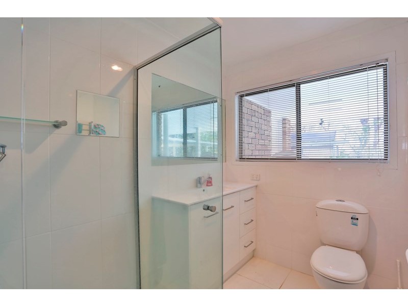 8 Dippel Street, Middle Ridge QLD 4350