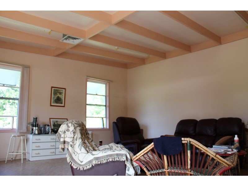 16 Railway Street, Helidon QLD 4344