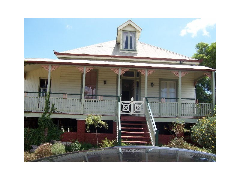55 Holberton Street, Newtown QLD 4350