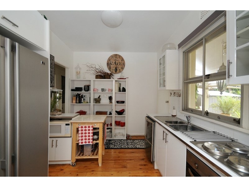 5 Hursley Road, Newtown QLD 4350