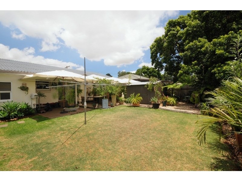 5 Hursley Road, Newtown QLD 4350