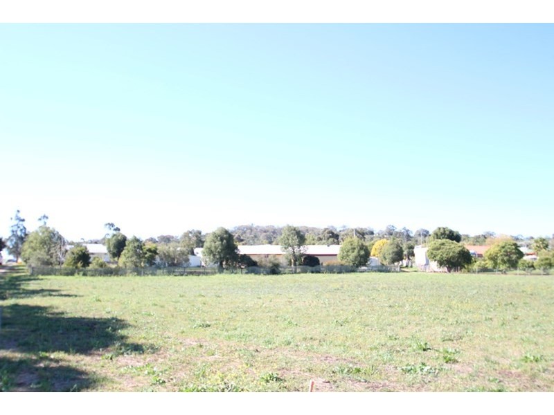 29 Ruby Street, Kingsthorpe QLD 4400