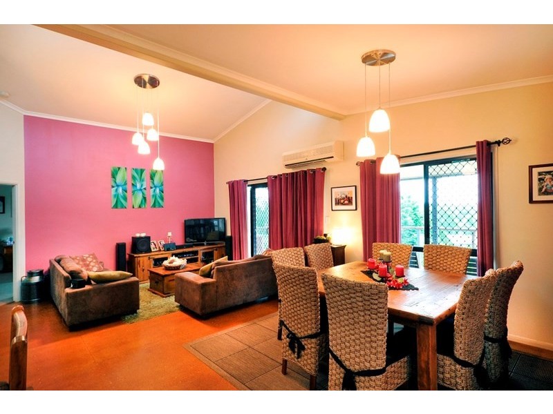 15 Palmer Drive, Highfields QLD 4352