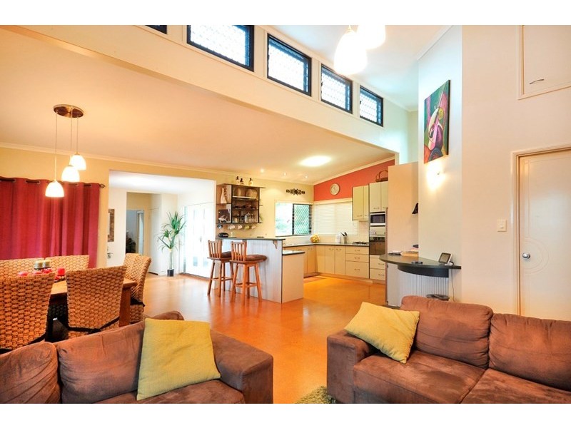 15 Palmer Drive, Highfields QLD 4352