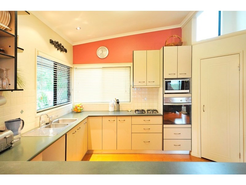 15 Palmer Drive, Highfields QLD 4352