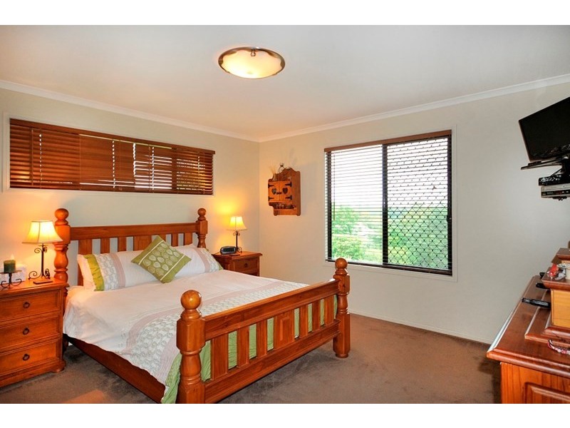 15 Palmer Drive, Highfields QLD 4352