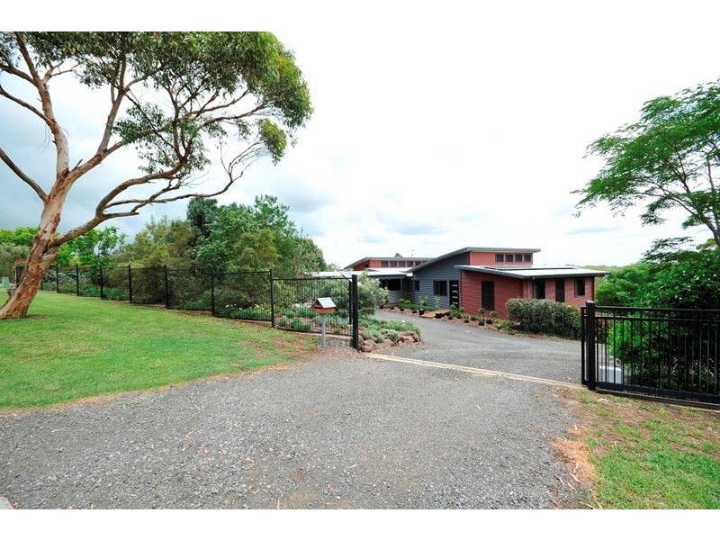 15 Palmer Drive, Highfields QLD 4352
