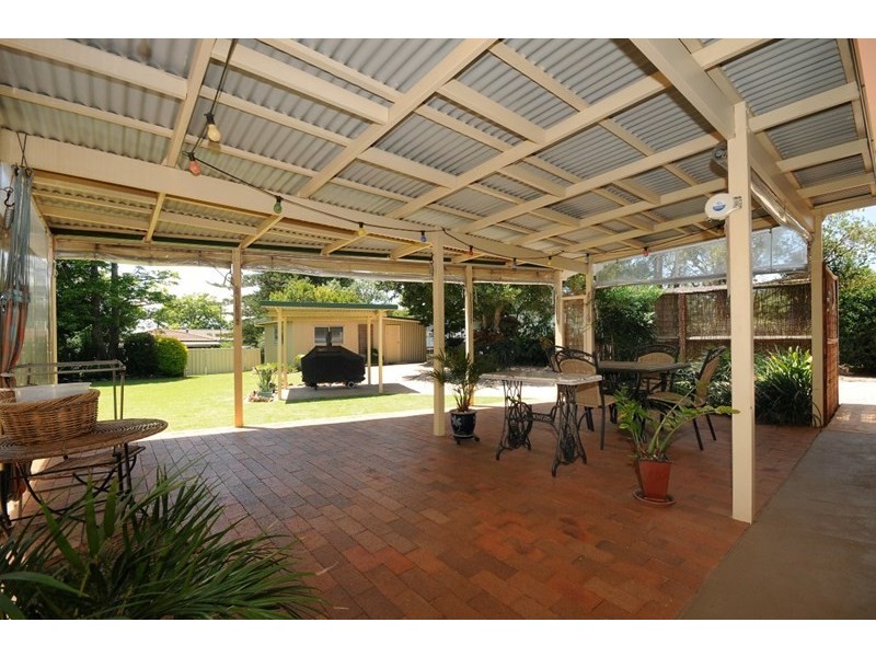 282 West Street, Kearneys Spring QLD 4350