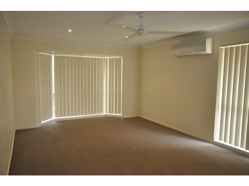 2 Deller Court, Middle Ridge QLD 4350