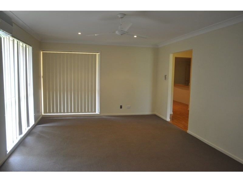 2 Deller Court, Middle Ridge QLD 4350