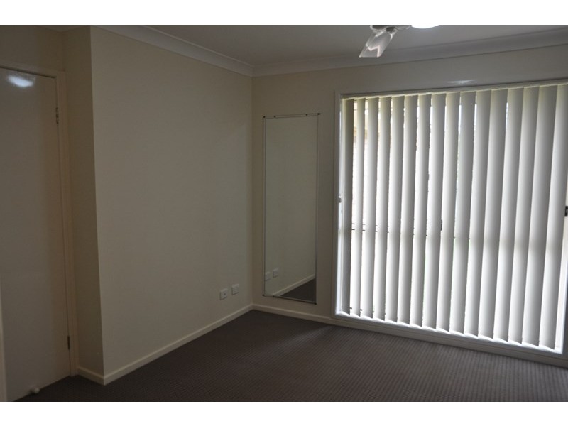 2 Deller Court, Middle Ridge QLD 4350