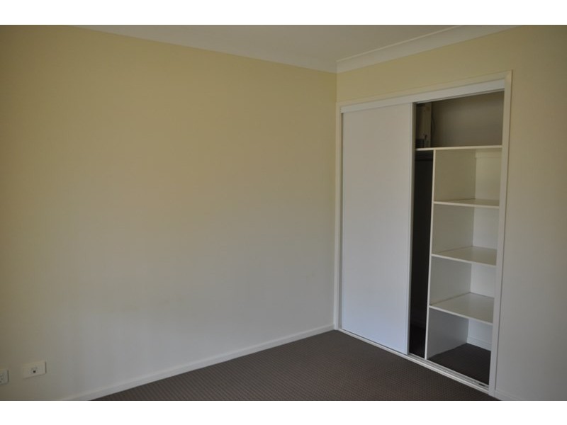 2 Deller Court, Middle Ridge QLD 4350