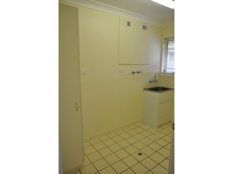 2 Deller Court, Middle Ridge QLD 4350