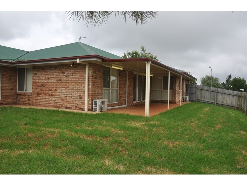 2 Deller Court, Middle Ridge QLD 4350