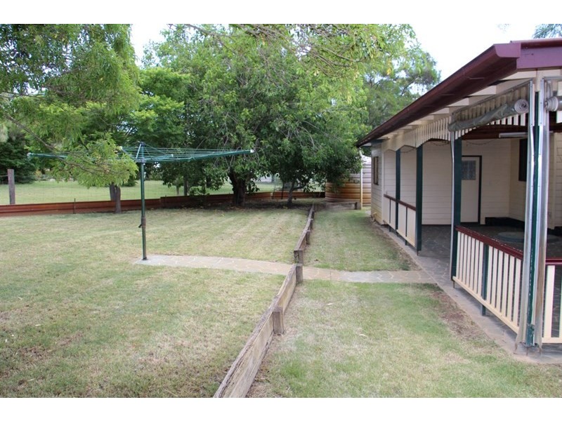 5 Gowrie Mountain School Road, Kingsthorpe QLD 4400