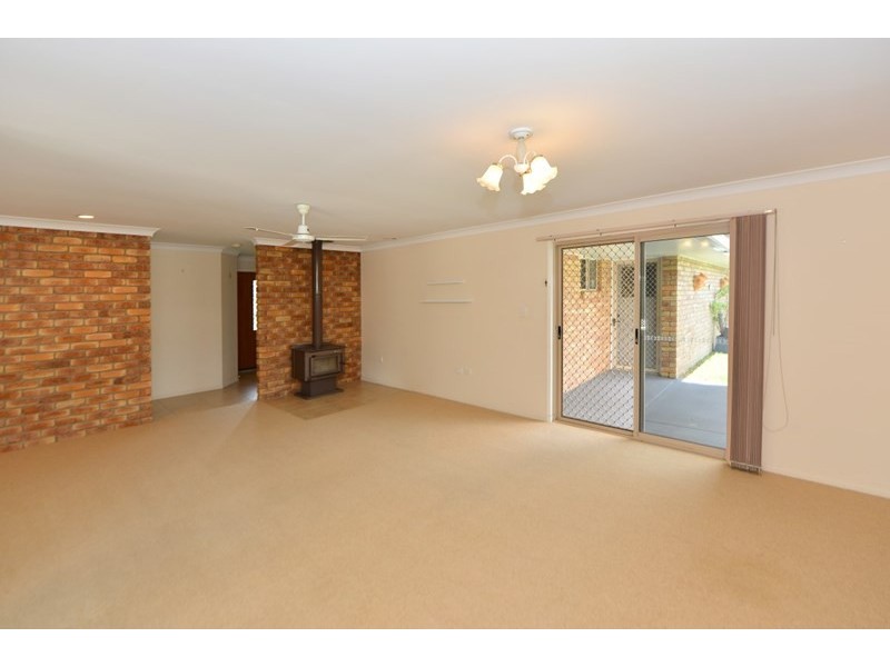 11 Windorah Close, Glenvale QLD 4350