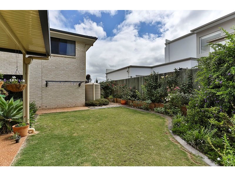 8 Saba Court, Middle Ridge QLD 4350