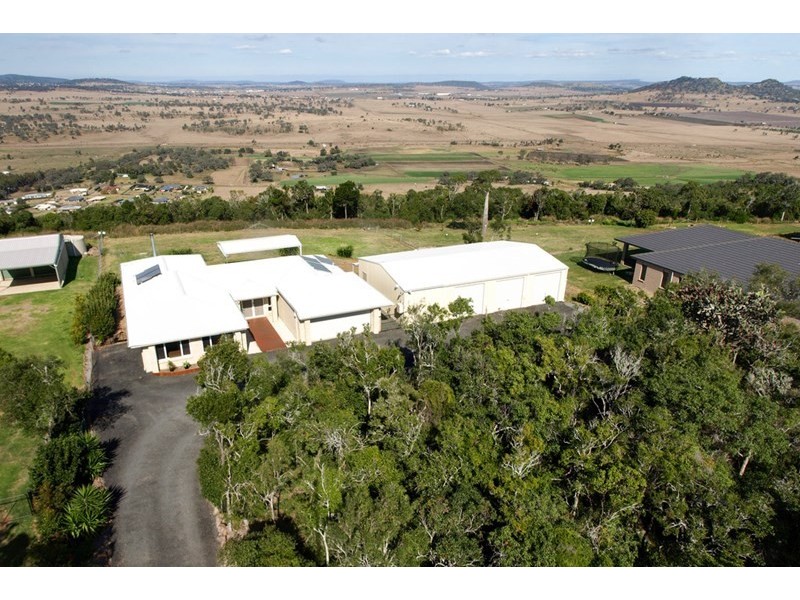 21 Hilltop Drive, Gowrie Junction QLD 4352