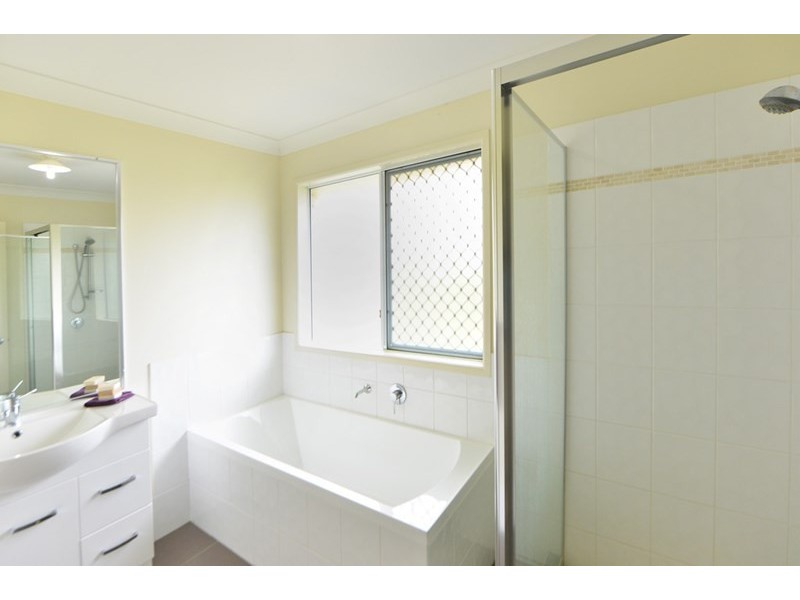 21 Hilltop Drive, Gowrie Junction QLD 4352