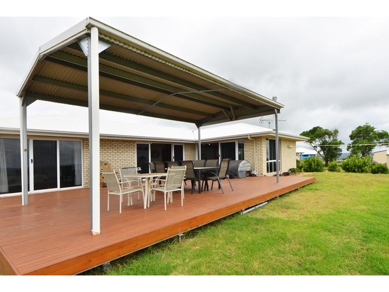 21 Hilltop Drive, Gowrie Junction QLD 4352
