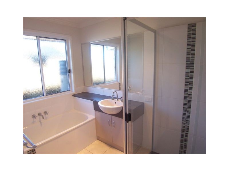 4 Bunkers Hill School Road, Westbrook QLD 4350