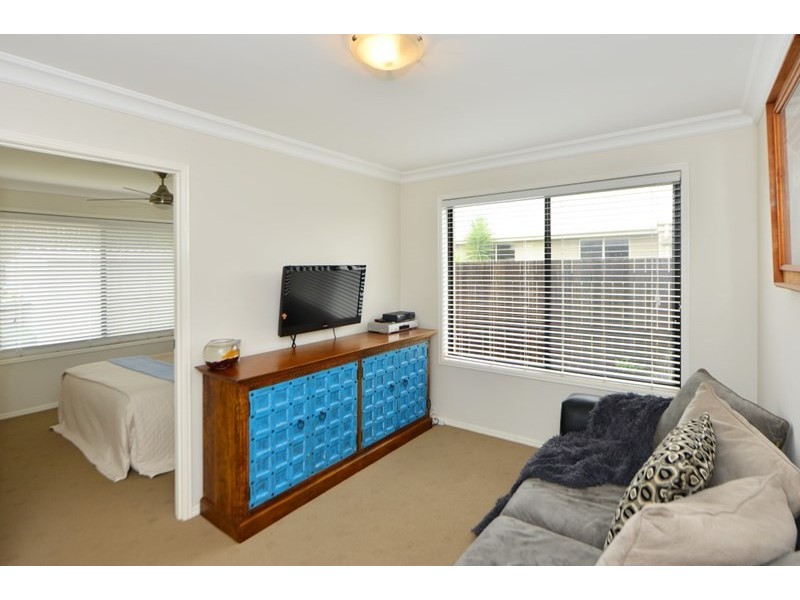 6 Beardsworth Court, Middle Ridge QLD 4350